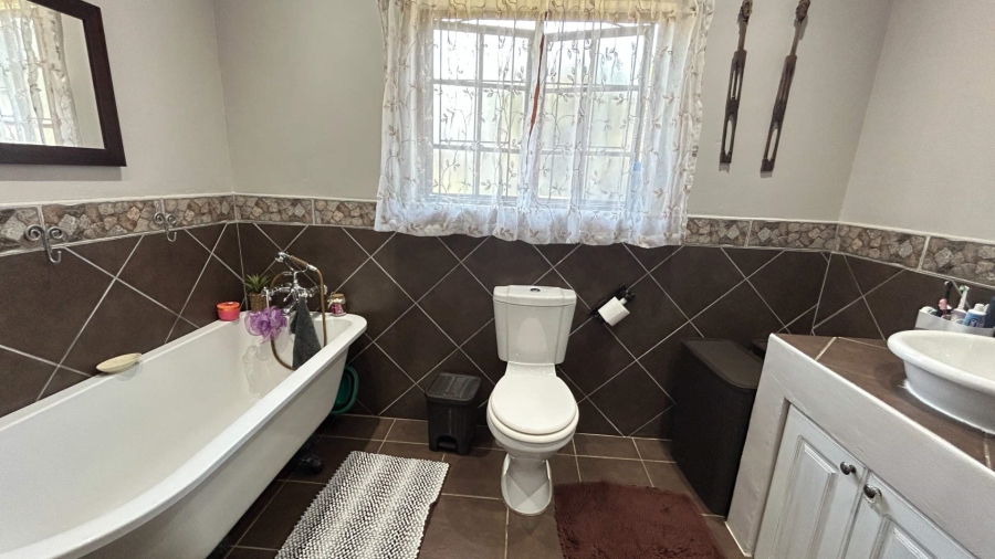 3 Bedroom Property for Sale in Winston Park KwaZulu-Natal