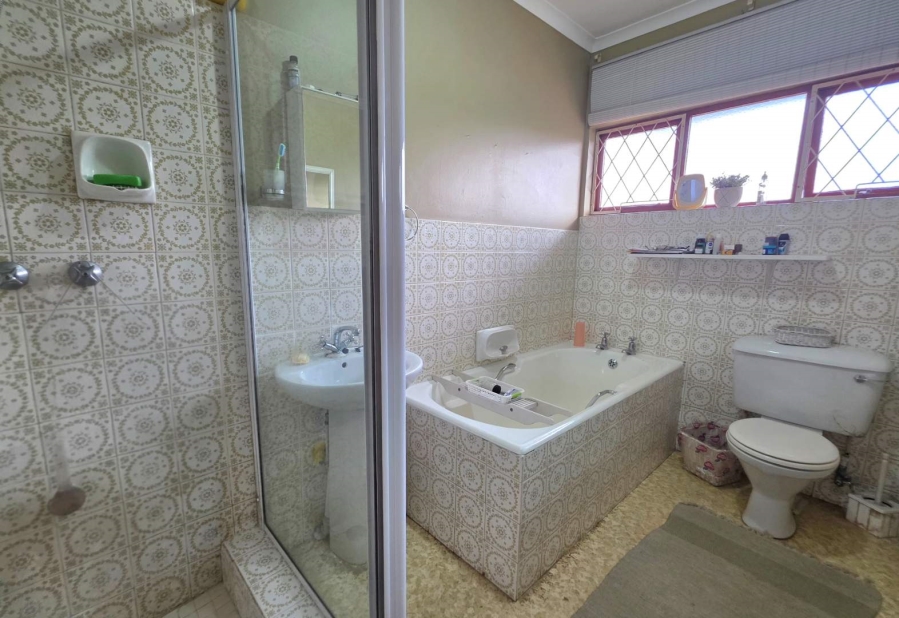 3 Bedroom Property for Sale in Gillitts KwaZulu-Natal