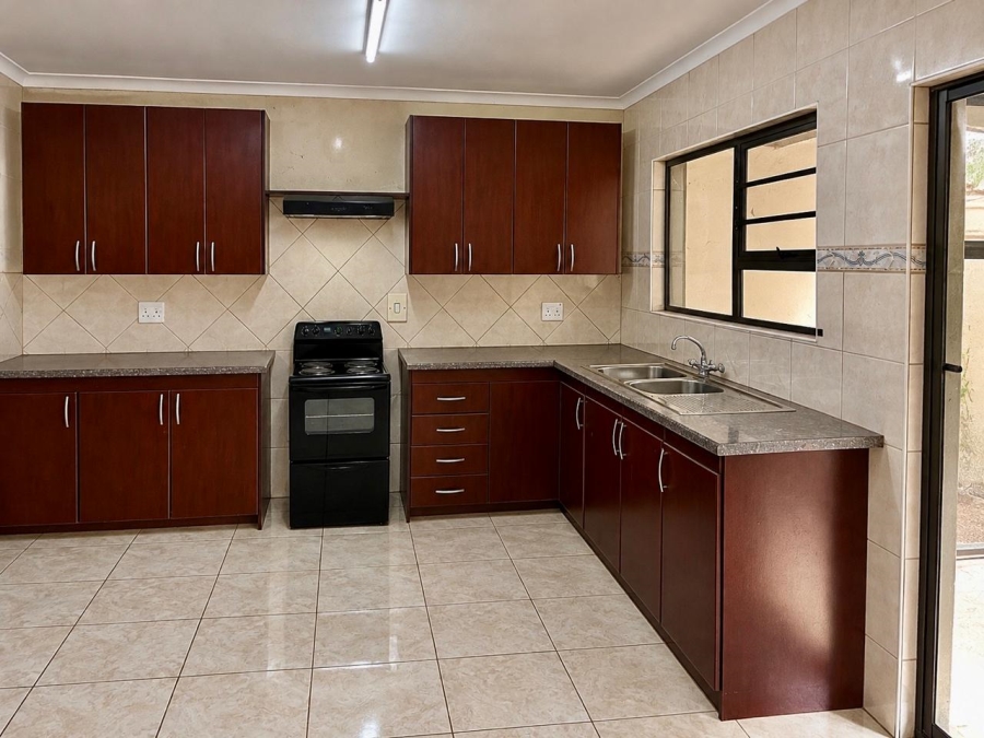 3 Bedroom Property for Sale in Aviary Hill KwaZulu-Natal