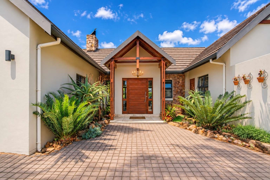 4 Bedroom Property for Sale in Cotswold Downs Estates KwaZulu-Natal