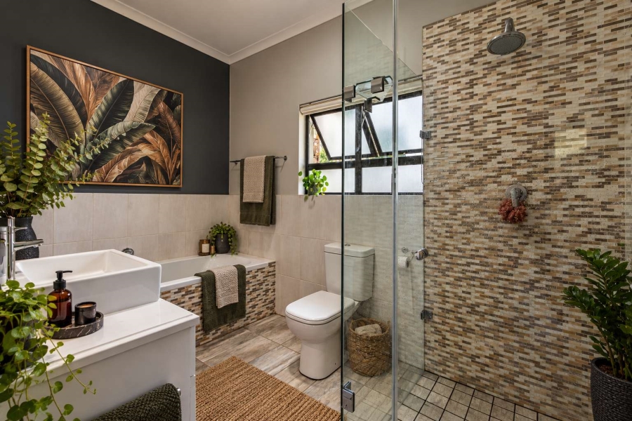 4 Bedroom Property for Sale in Cotswold Downs Estates KwaZulu-Natal
