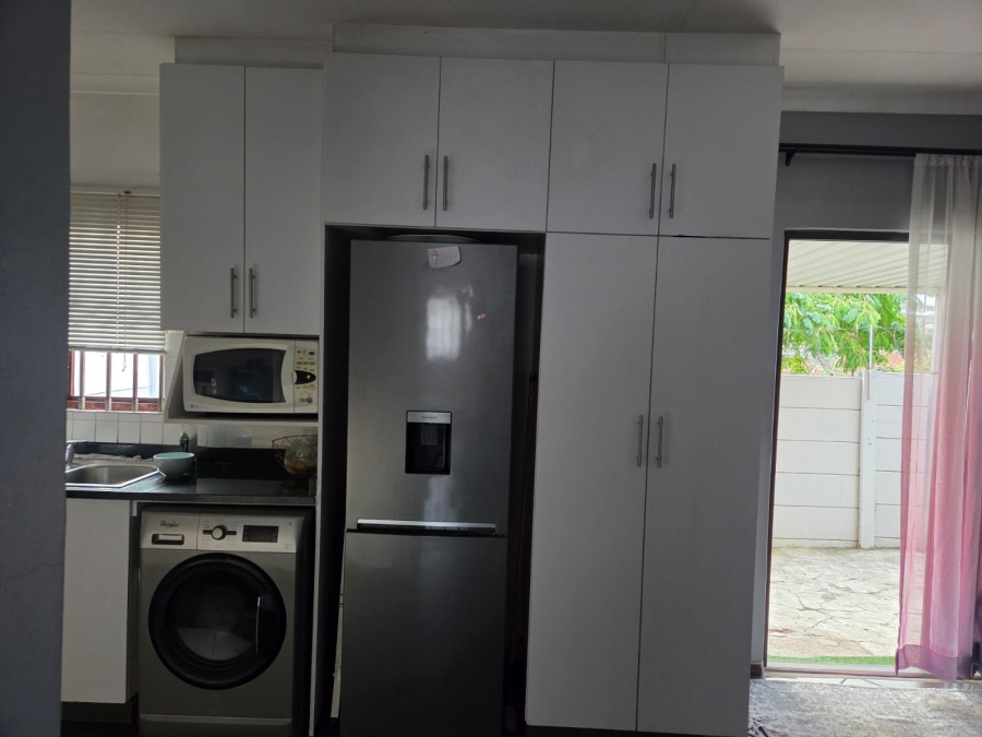 To Let 3 Bedroom Property for Rent in Malvern KwaZulu-Natal