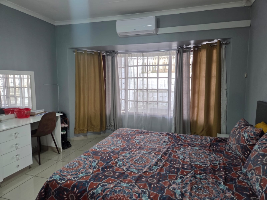 To Let 3 Bedroom Property for Rent in Malvern KwaZulu-Natal