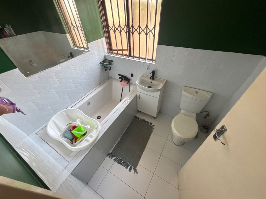 To Let 3 Bedroom Property for Rent in Malvern KwaZulu-Natal