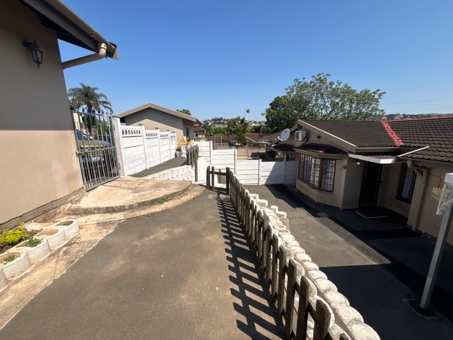 To Let 3 Bedroom Property for Rent in Malvern KwaZulu-Natal