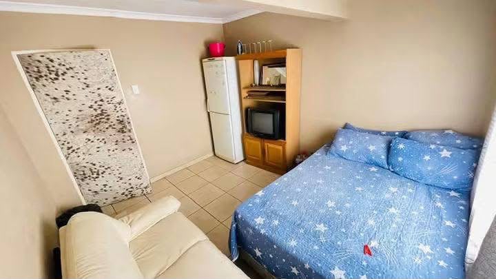 6 Bedroom Property for Sale in Umlazi KwaZulu-Natal