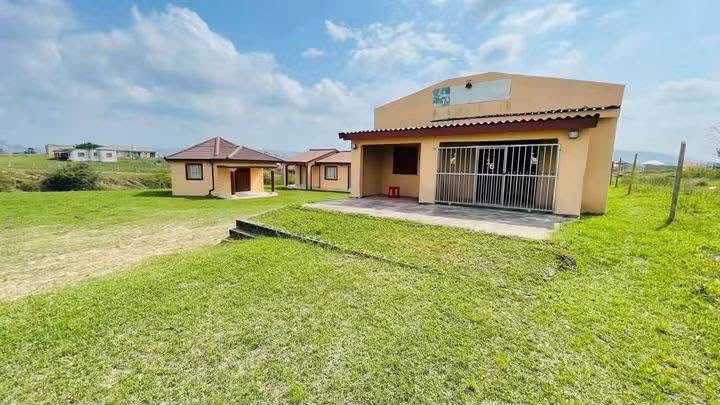 6 Bedroom Property for Sale in Umlazi KwaZulu-Natal