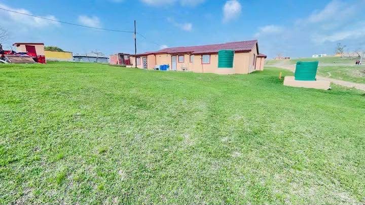 6 Bedroom Property for Sale in Umlazi KwaZulu-Natal
