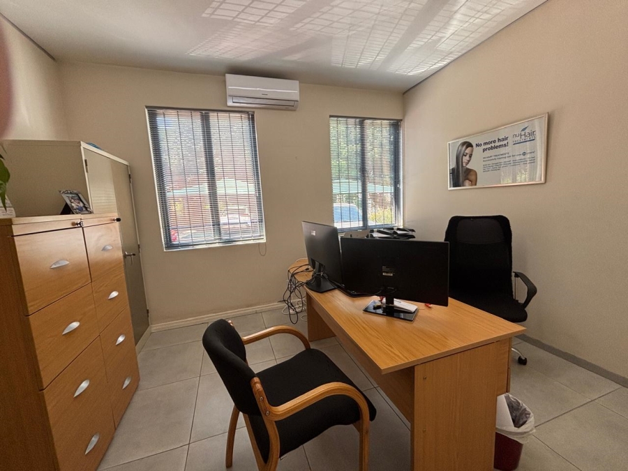 To Let Commercial Property for Rent in Hillcrest KwaZulu-Natal
