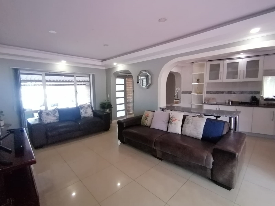 4 Bedroom Property for Sale in Escombe KwaZulu-Natal