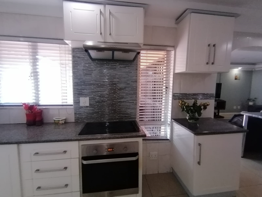 4 Bedroom Property for Sale in Escombe KwaZulu-Natal