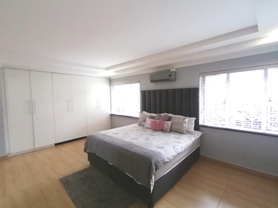 4 Bedroom Property for Sale in Escombe KwaZulu-Natal