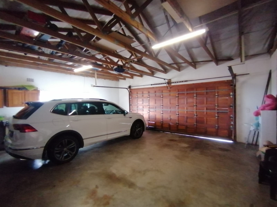 4 Bedroom Property for Sale in Escombe KwaZulu-Natal