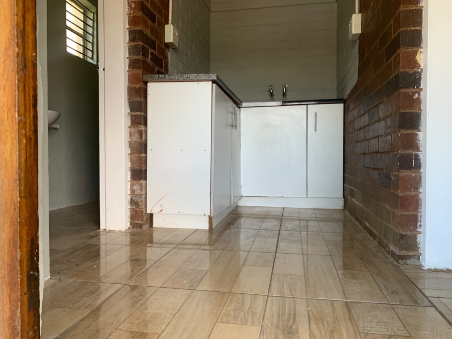 To Let 1 Bedroom Property for Rent in Napierville KwaZulu-Natal