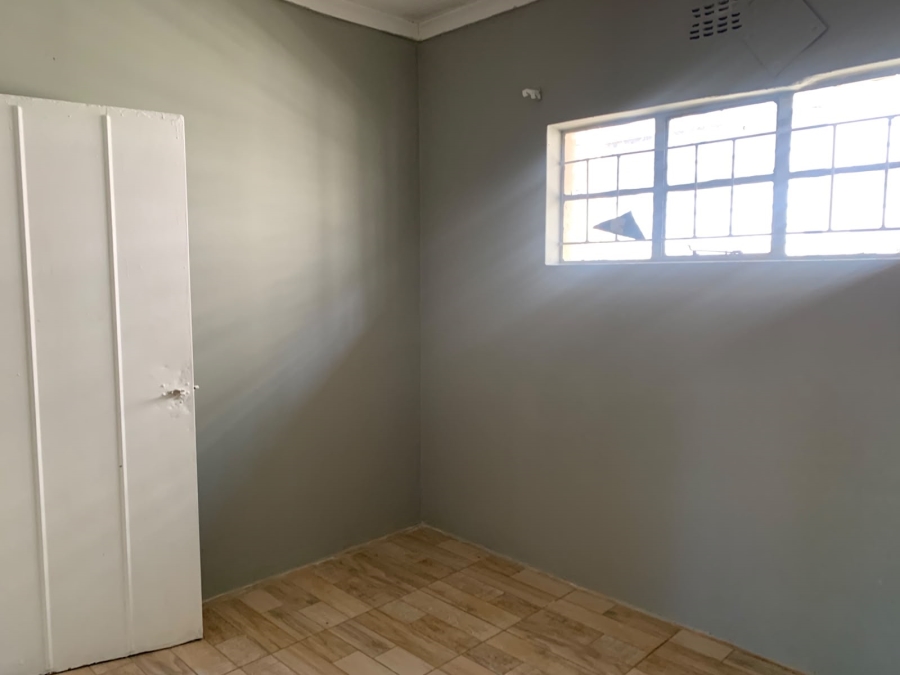 To Let 1 Bedroom Property for Rent in Napierville KwaZulu-Natal