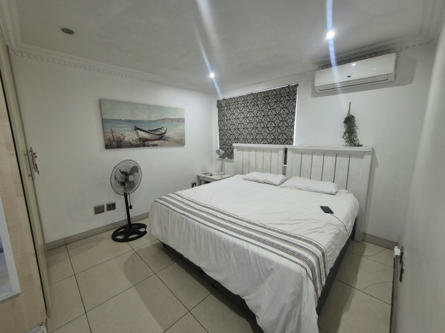 1 Bedroom Property for Sale in Point KwaZulu-Natal
