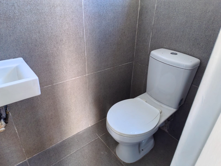 4 Bedroom Property for Sale in Shallcross KwaZulu-Natal