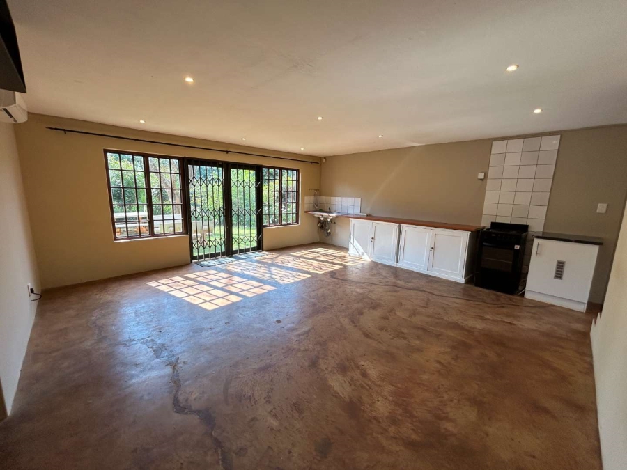 To Let 2 Bedroom Property for Rent in Crestholme KwaZulu-Natal
