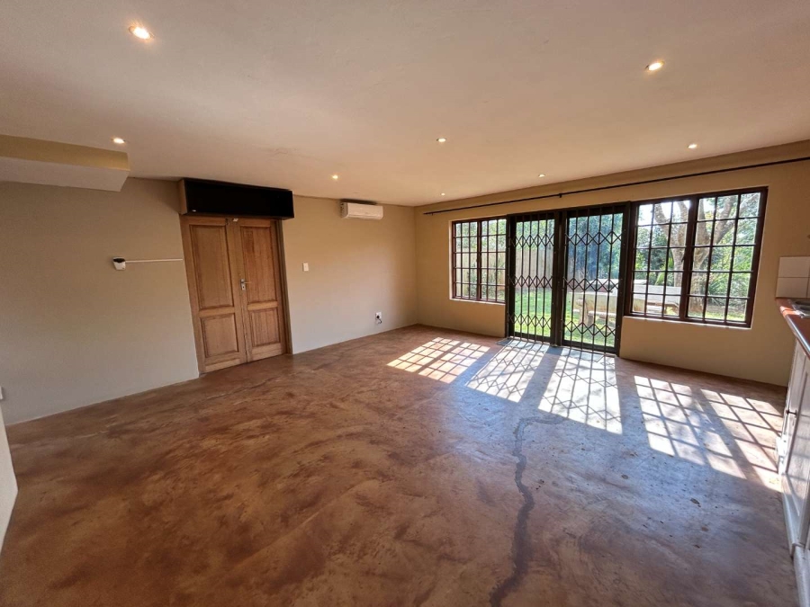 To Let 2 Bedroom Property for Rent in Crestholme KwaZulu-Natal