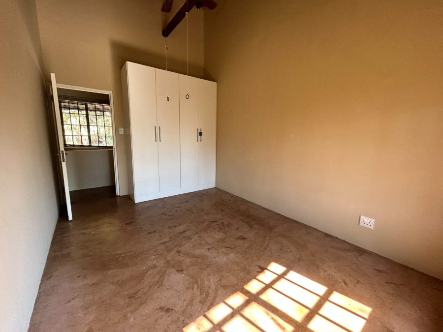 To Let 2 Bedroom Property for Rent in Crestholme KwaZulu-Natal