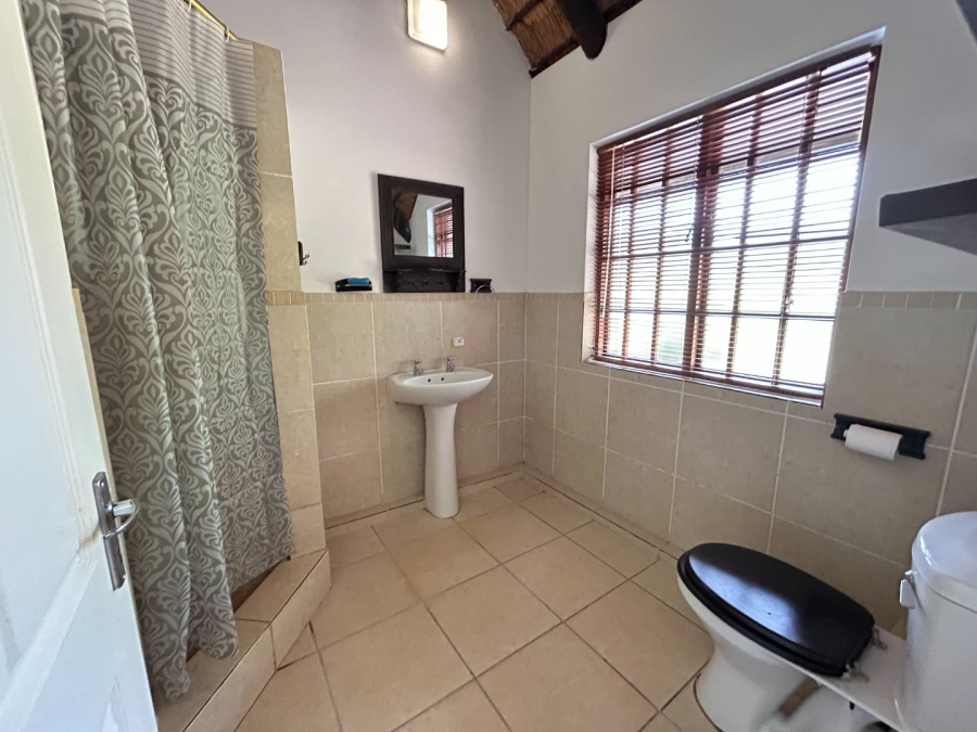 To Let 2 Bedroom Property for Rent in Crestholme KwaZulu-Natal