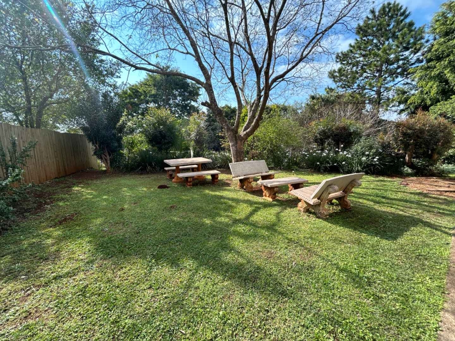To Let 2 Bedroom Property for Rent in Crestholme KwaZulu-Natal