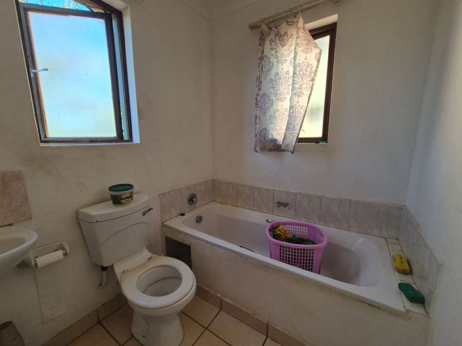 3 Bedroom Property for Sale in Montclair KwaZulu-Natal
