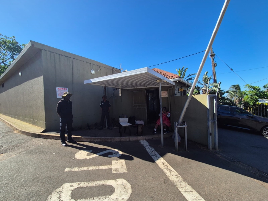 3 Bedroom Property for Sale in Montclair KwaZulu-Natal