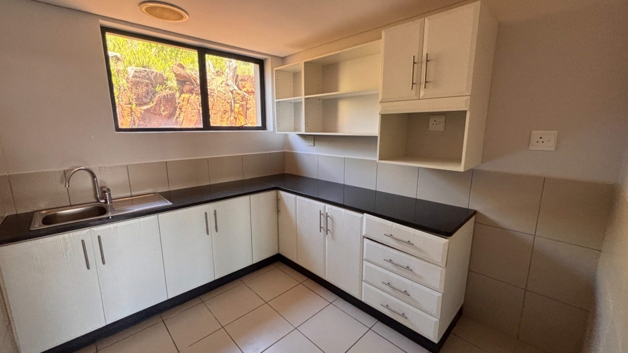 To Let Commercial Property for Rent in Hilton Central KwaZulu-Natal