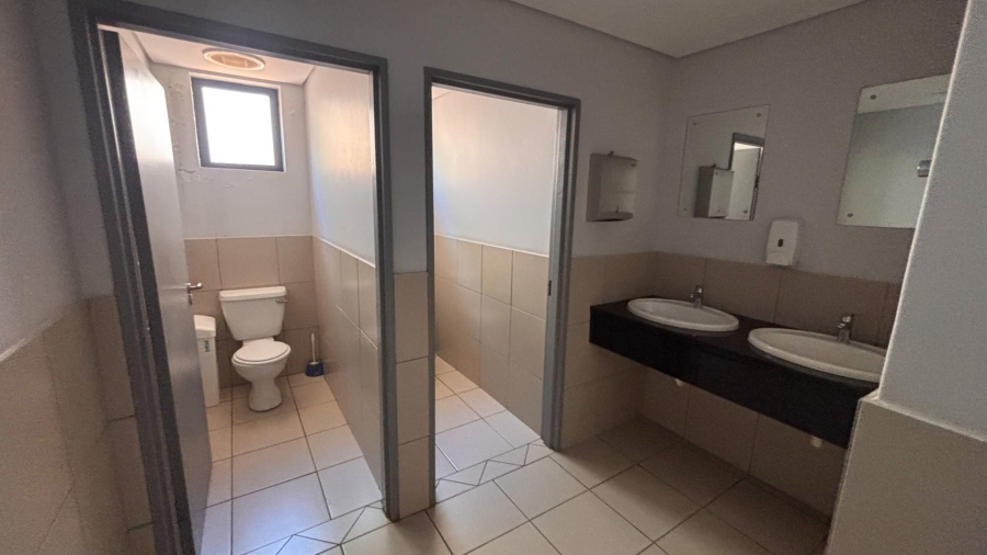 To Let Commercial Property for Rent in Hilton Central KwaZulu-Natal