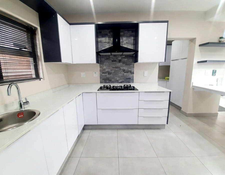 To Let 3 Bedroom Property for Rent in Palm Lakes Estate KwaZulu-Natal