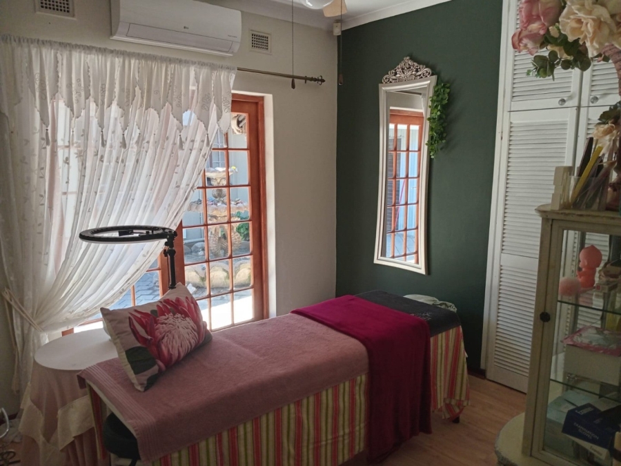 Commercial Property for Sale in Veld En Vlei KwaZulu-Natal