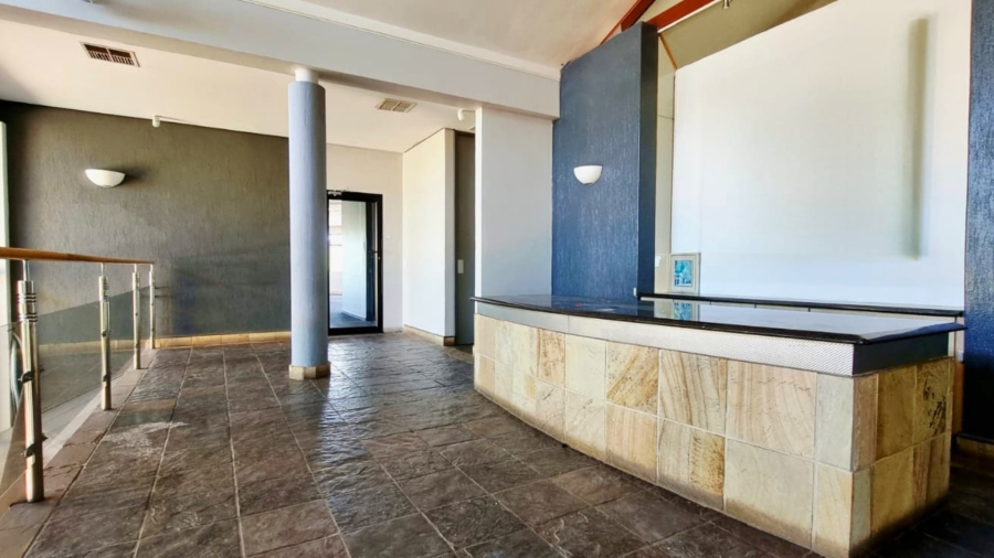 To Let Commercial Property for Rent in La Lucia KwaZulu-Natal