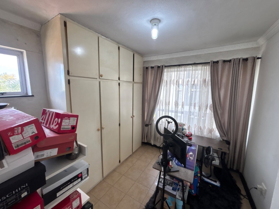 To Let 2 Bedroom Property for Rent in Northdene KwaZulu-Natal