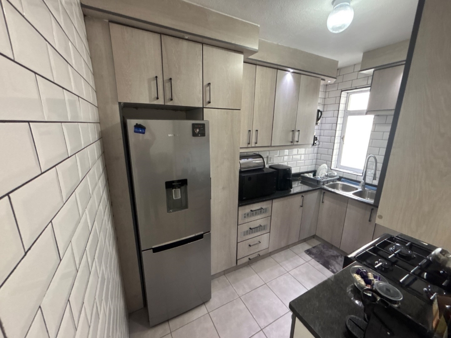 To Let 2 Bedroom Property for Rent in Northdene KwaZulu-Natal