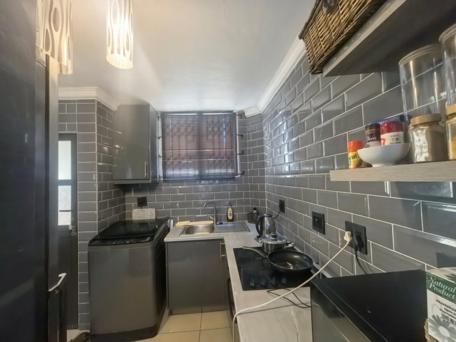 2 Bedroom Property for Sale in Bellair KwaZulu-Natal