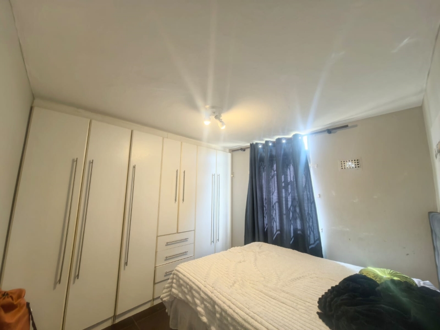 2 Bedroom Property for Sale in Bellair KwaZulu-Natal