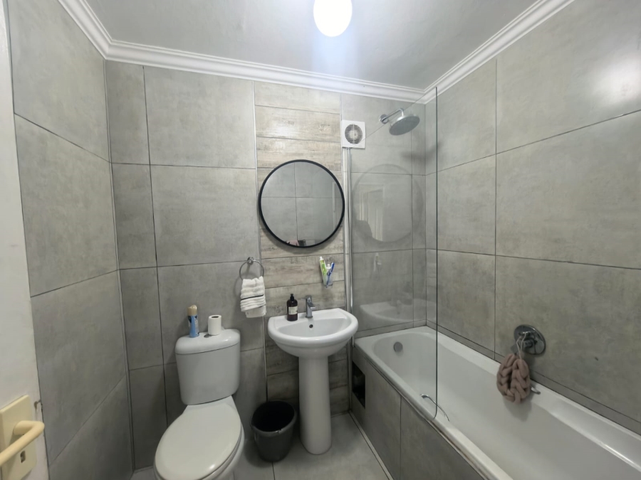 2 Bedroom Property for Sale in Bellair KwaZulu-Natal