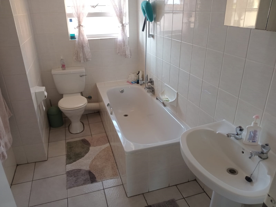To Let 3 Bedroom Property for Rent in Meer En See KwaZulu-Natal