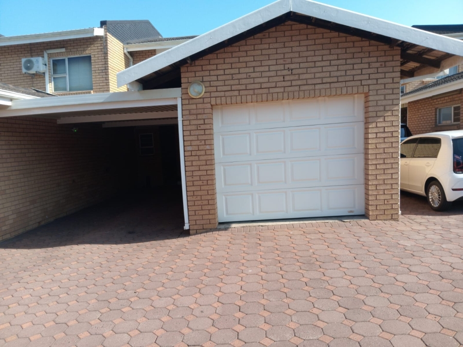 To Let 3 Bedroom Property for Rent in Meer En See KwaZulu-Natal