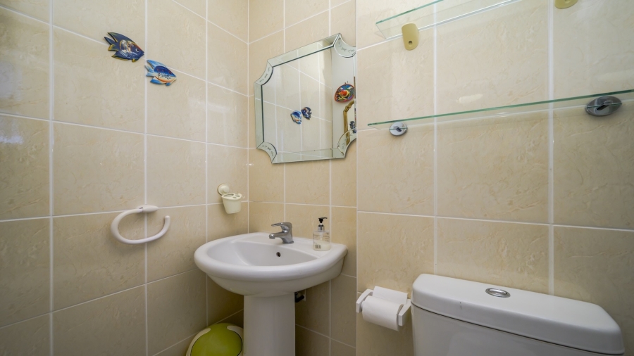 2 Bedroom Property for Sale in Amanzimtoti KwaZulu-Natal