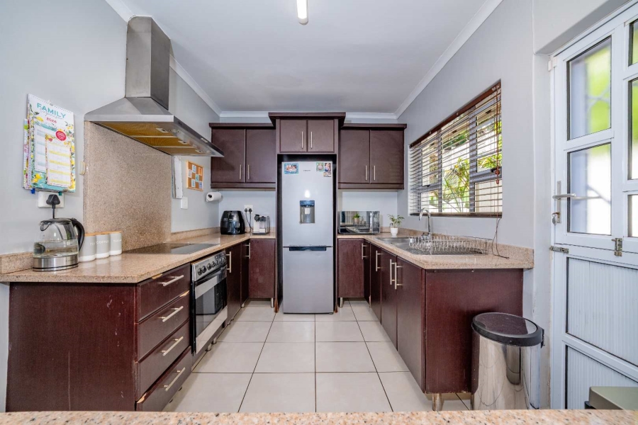 4 Bedroom Property for Sale in Sunningdale KwaZulu-Natal