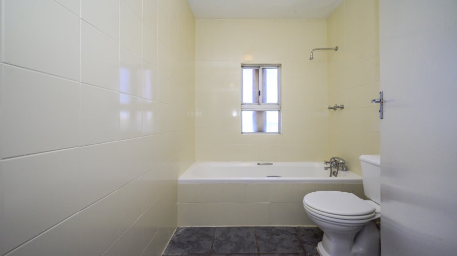 2 Bedroom Property for Sale in Amanzimtoti KwaZulu-Natal