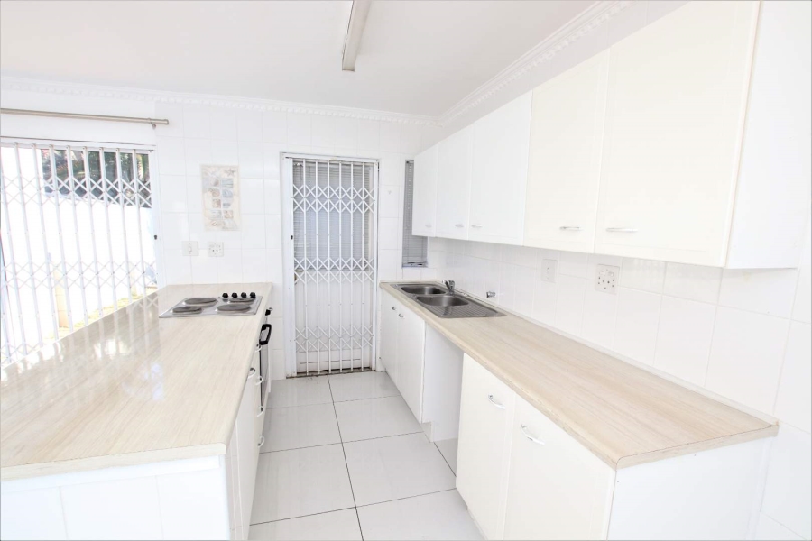 To Let 2 Bedroom Property for Rent in Umhlanga KwaZulu-Natal
