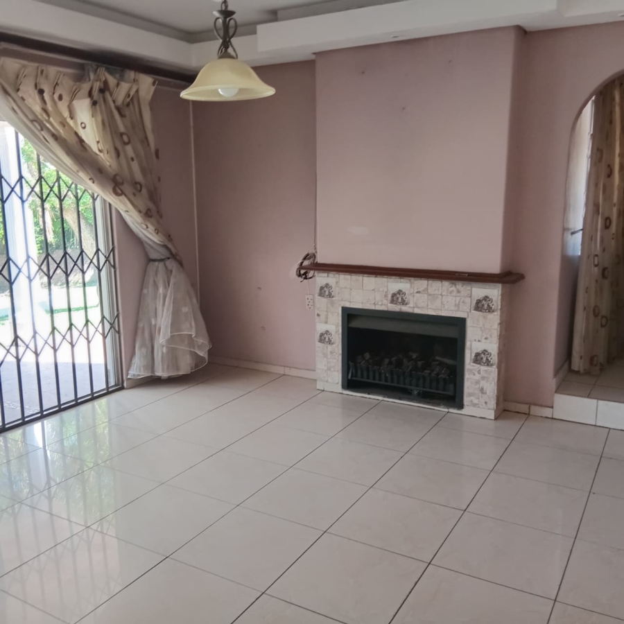 To Let 5 Bedroom Property for Rent in Lincoln Meade KwaZulu-Natal