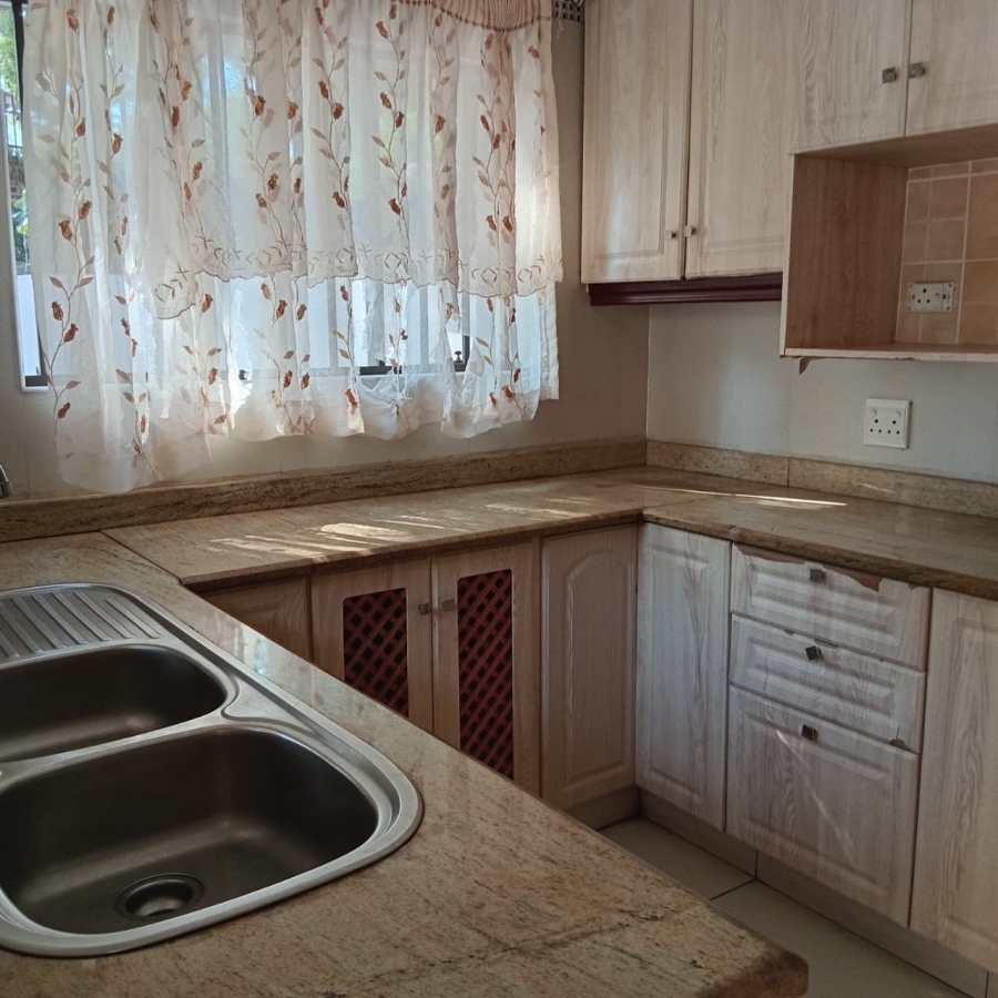 To Let 5 Bedroom Property for Rent in Lincoln Meade KwaZulu-Natal