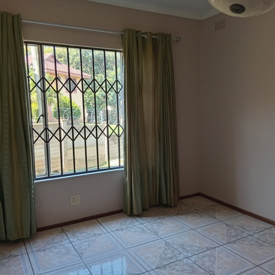 To Let 5 Bedroom Property for Rent in Lincoln Meade KwaZulu-Natal