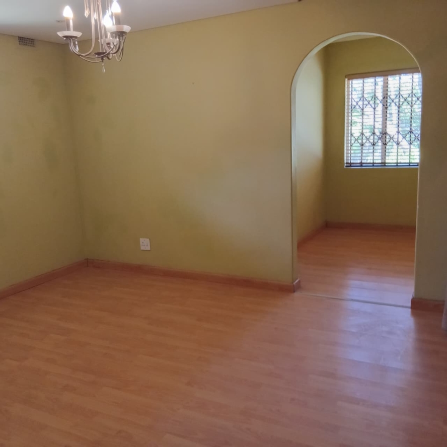 To Let 5 Bedroom Property for Rent in Lincoln Meade KwaZulu-Natal