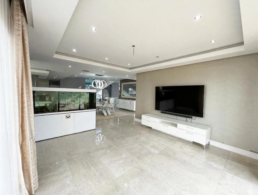 5 Bedroom Property for Sale in Sheffield Beach KwaZulu-Natal