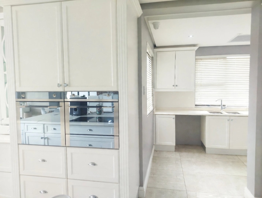 5 Bedroom Property for Sale in Sheffield Beach KwaZulu-Natal